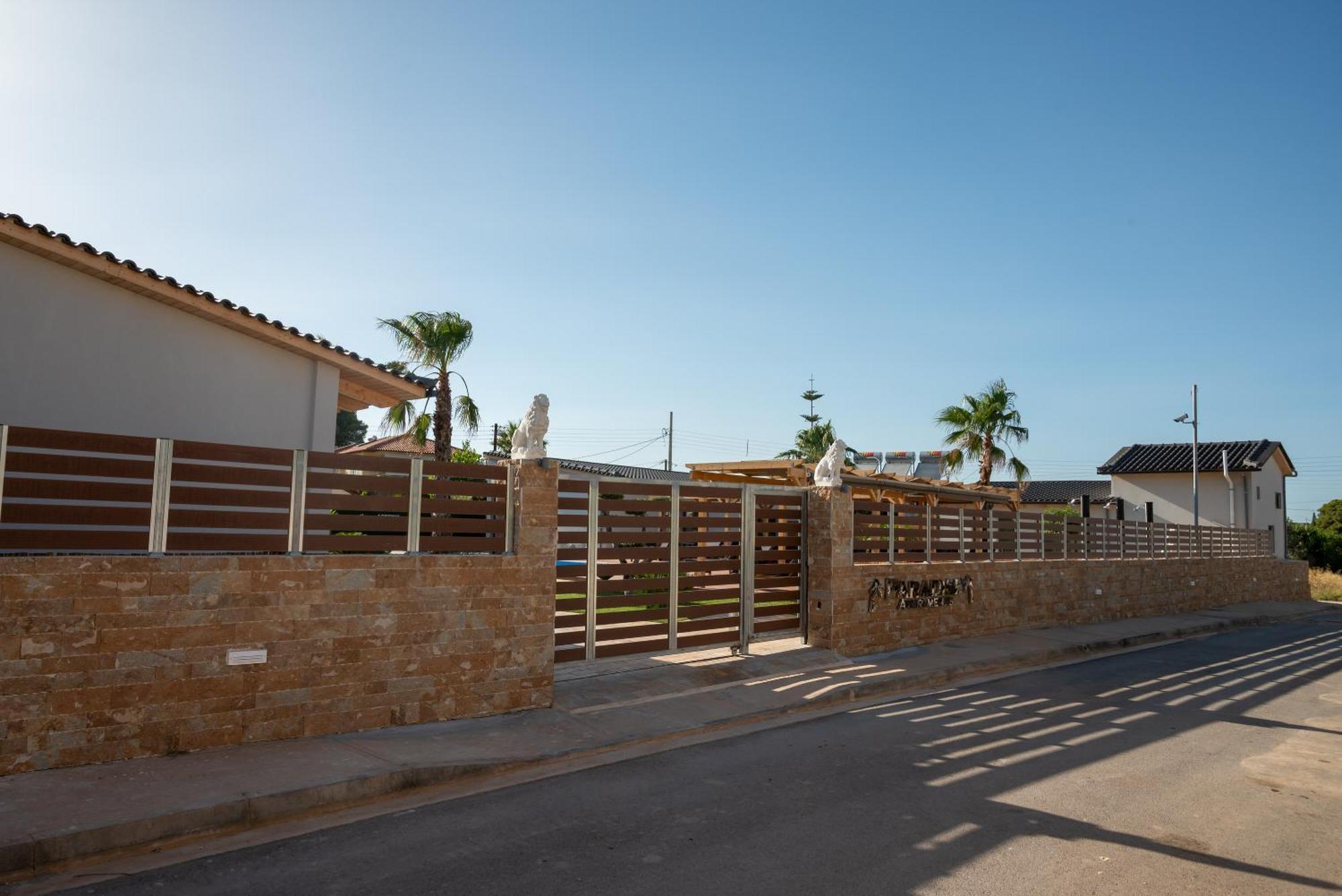 Paradise Apartments Artemida 외부 사진